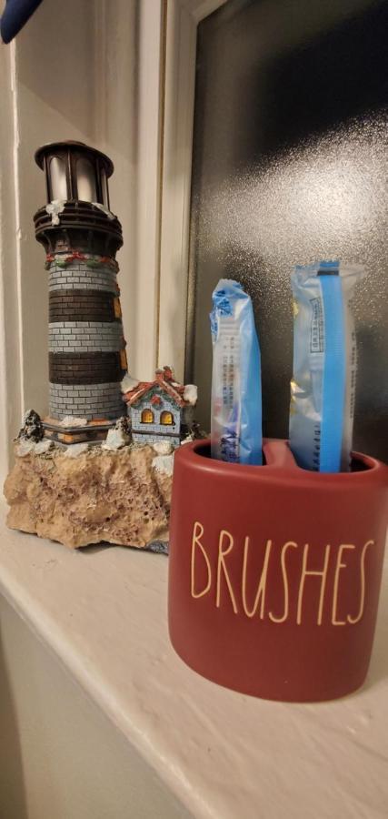 Cozy 1 Bedroom, 1 Min From Irving Park Blue Line, Free Parking Chicago Bagian luar foto